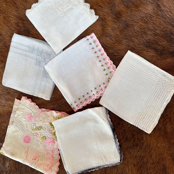 Antique handkerchiefs - Picture 2 of 4